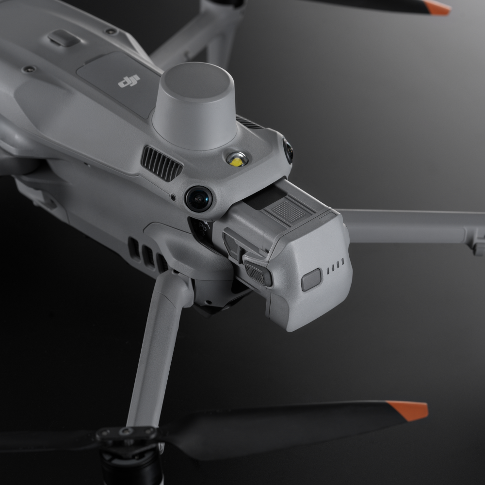 Matrice-4-Battery-and-drone-1